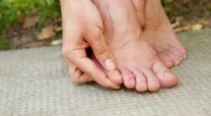 What causes hammertoe and mallet toe? - Beaver Valley Foot Clinic